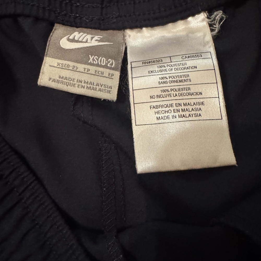 Nike Women’s Sweatpants Joggers Size XS Black and wahite Clássic Sport Athletic - Picture 3 of 6